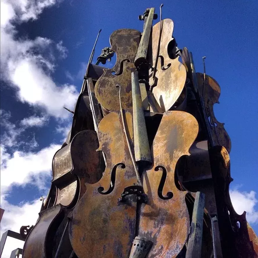 e6b3e233_violin-sculpture.webp