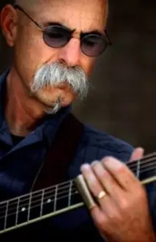 Image: Dorian Michael- Contemporary Guitar