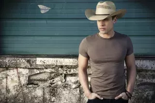 Image: Dustin Lynch