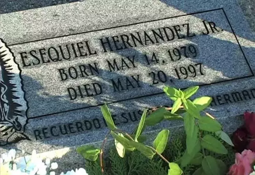 cc6c9aa2_ballad_gravestone_502.webp