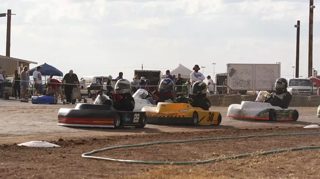Image: Kart and Lawn Mower Racing