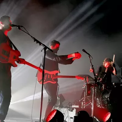 Image: Of Course Alt-J is Amazing Live, But I Still Don’t Forgive Them for “Left Hand Free”