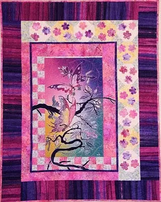 Image: Quilt Raffle Benefits Japanese Red Cross
