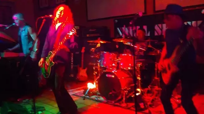 Image: Shell Shock Rocks Famous Sam's