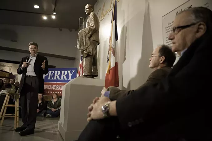 Image: Rick Perry and Joe Arpaio in Iowa, Dec. 27, 2012