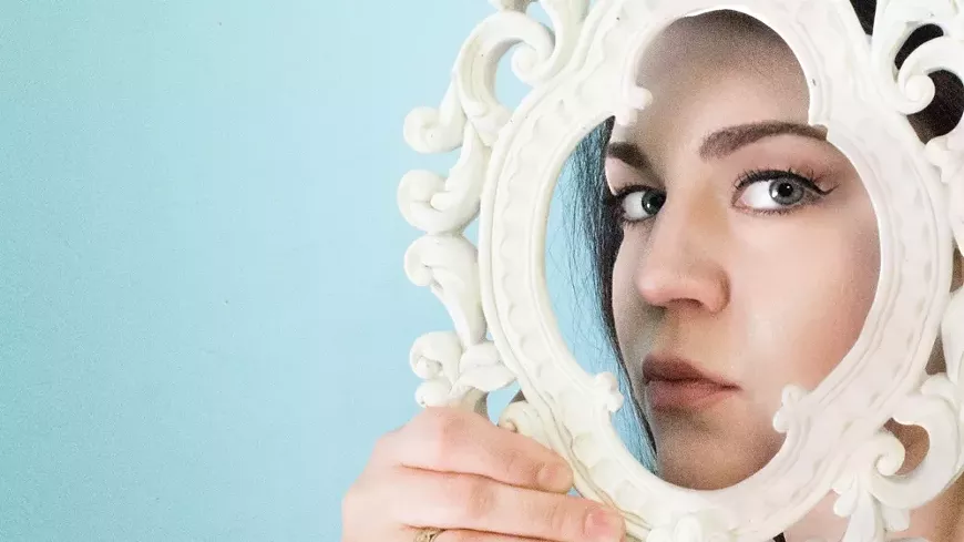 © Claire C Mandel 2019
