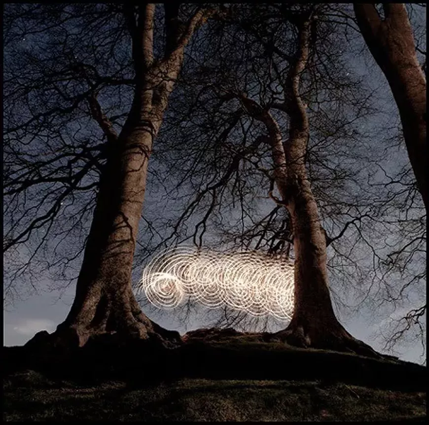 Avebury hoop dance, The Ram, England