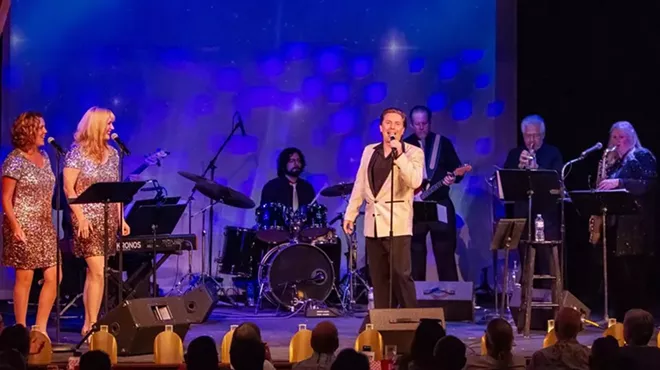 Image: Ultimate Manilow Tribute