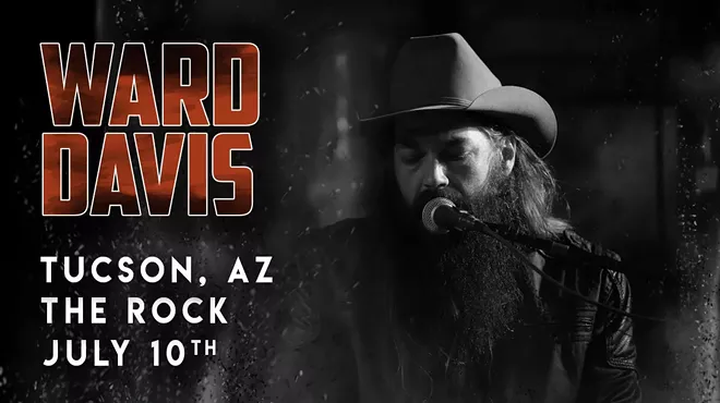 Image: Ward Davis live in concert