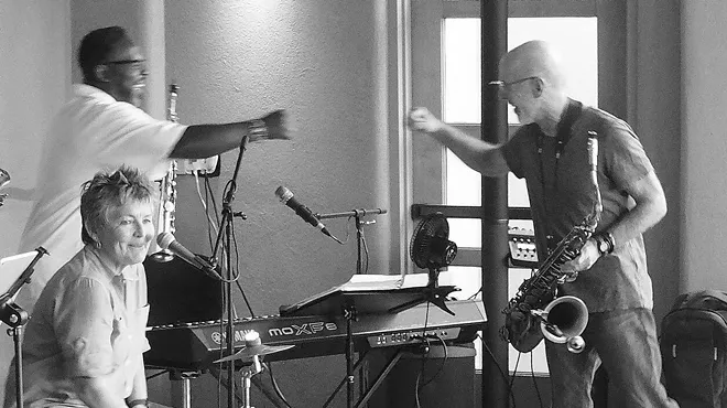 Image: Mama Sings Jazz Trio: Live by the Pool