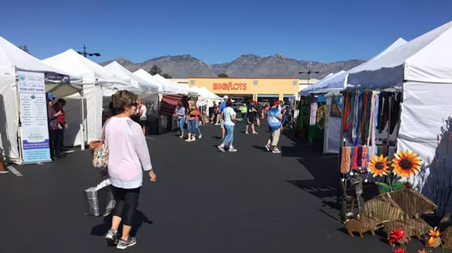 Image: Fundraising Arts & Crafts Festival