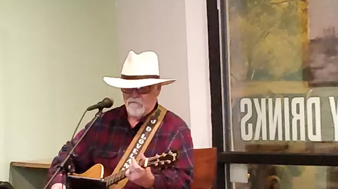 Image: Free live music at Roadrunner Coffee