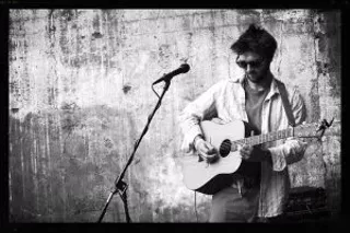 Image: Elwood & F/E/A/T/H/E/R