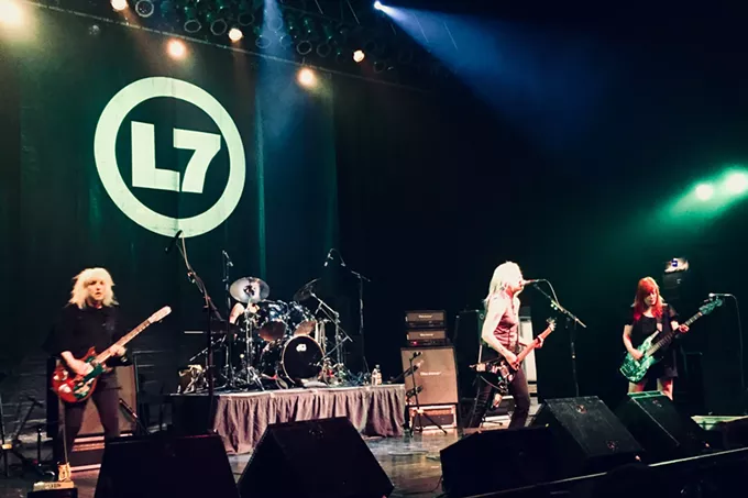 Image: The Story In Pictures | L7