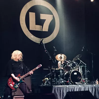 Image: The Story In Pictures | L7