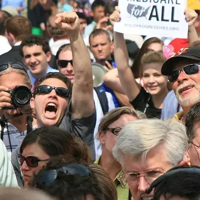 Image: Arizonans watching closely as Supreme Court takes up ACA