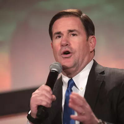 Image: Bars, Gyms, Theaters Can Now Fully Reopen As Ducey Rescinds Occupancy Order