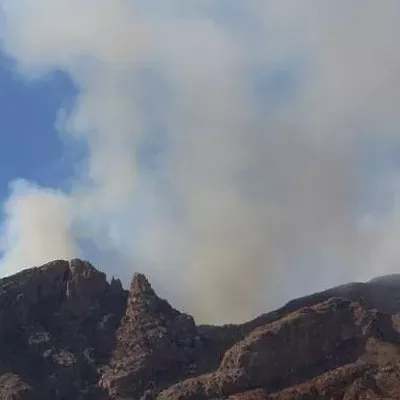 Image: Bighorn Fire Threatens Catalina Foothills Homes