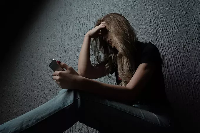 bigstock-young-scared-and-worried-teena-278816557.webp