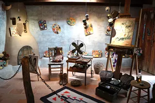 Image: DeGrazia Gallery in the Sun