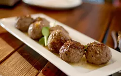 Ermanos Might Be a Beer and Wine Bar First, But You Should Definitely Eat There Too