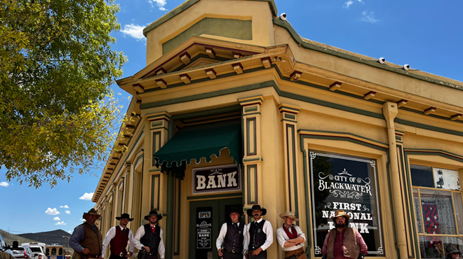 Image: Fan brings Red Dead Redemption to Tombstone