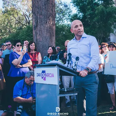 Image: Garcia Out Ahead in Dem Gubernatorial Primary; Ducey Crushing Bennett