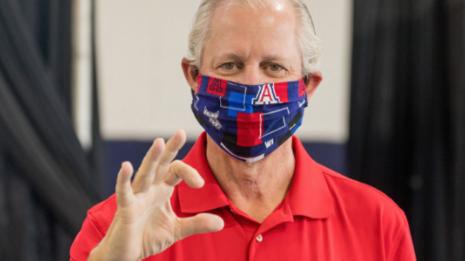 Image: Go the Distance: With Fall Break coming, UA COVID numbers hold steady