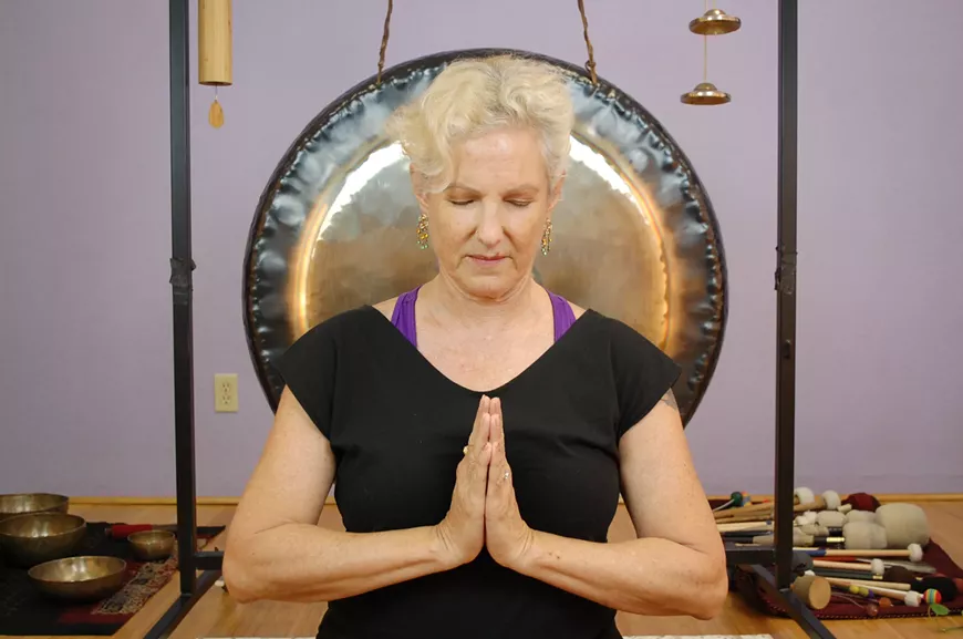 Join Danielle Dvorak for this immersive, relaxing session.