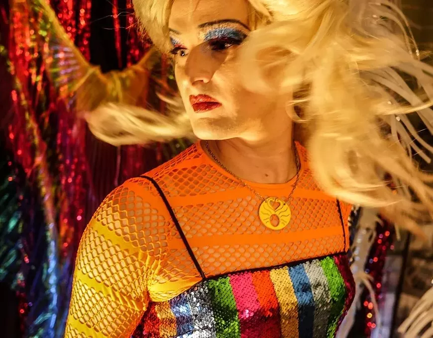 Jordan Ross Siebert is Hedwigh