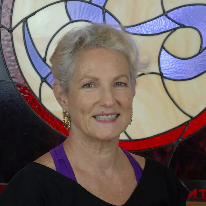 Join Danielle Dvorak for this creative and uplifting event.