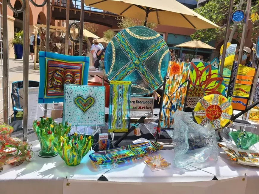 La Encantada Winter Fine Art Market