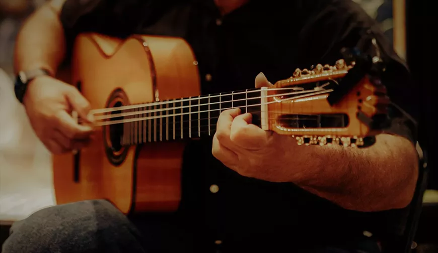 Live Music With Troy Gray