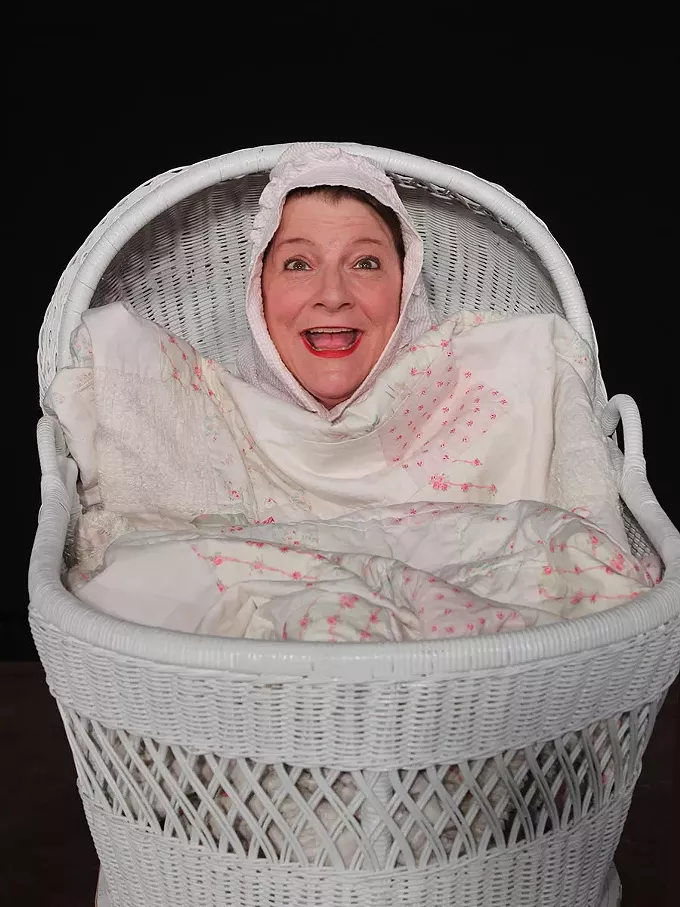 Lesley Abrams in Miss Witherspoon