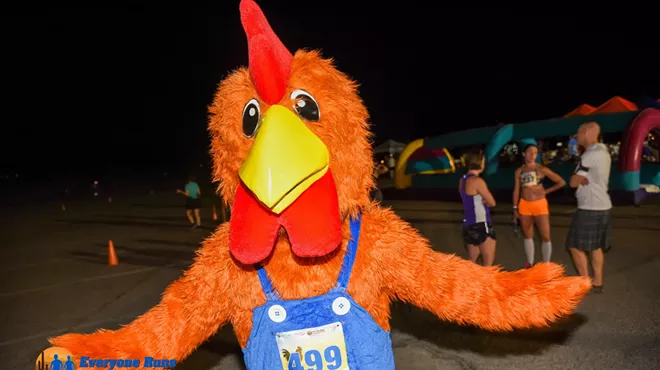 Image: Run with the Roosters Kinney Rd. 5 Miler at Old Tucson