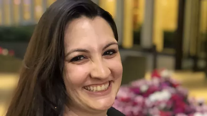 Image: Tucson native finds her home backstage with ‘lion king’