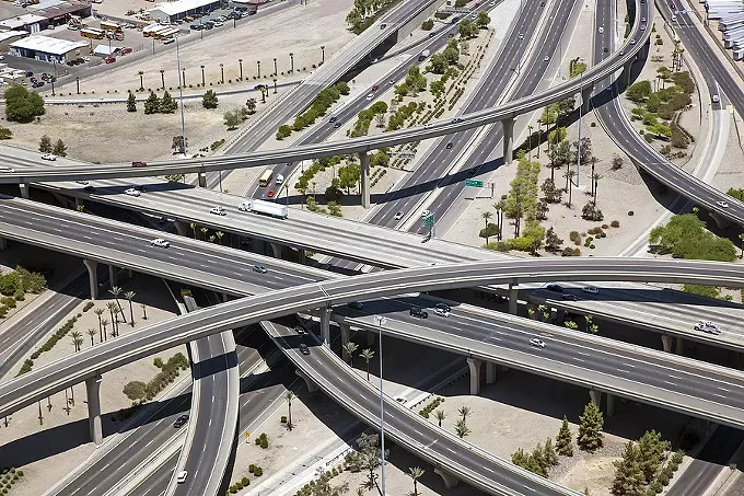 Good roads, bad drivers: Arizona interstates deadliest in nation, report says