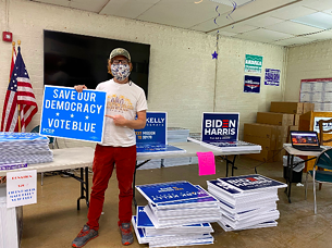 Democratic Party Organizers and UArizona Affiliates Are Pushing Student Voter Turnout in Tomorrow's Election
