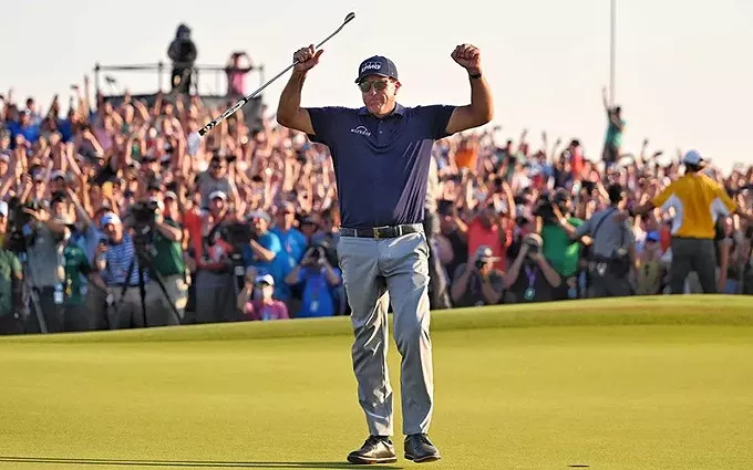 One for the aged: Is Mickelson&rsquo;s victory at 50 sign of things to come in sports?