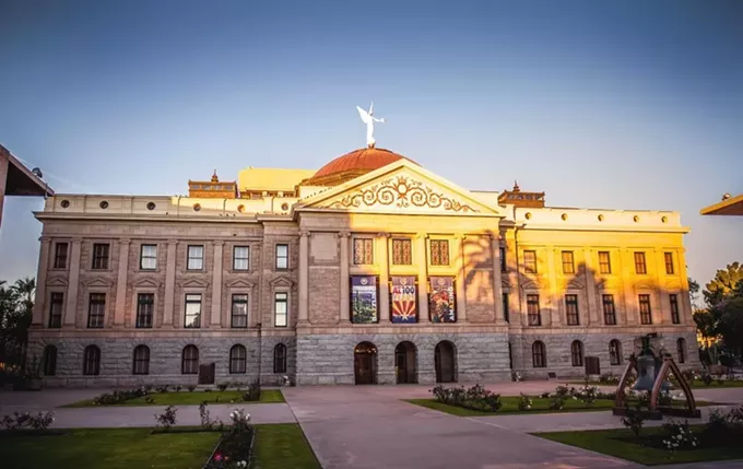 Arizona Legislature does away with COVID-19 restrictions in 2022, even as omicron surges